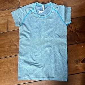 Swiftly Tech Short-Sleeve Shirt